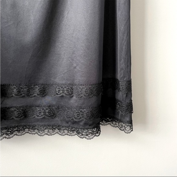 Vintage Black Slip with Lace Trim Hem XL - Picture 5 of 7